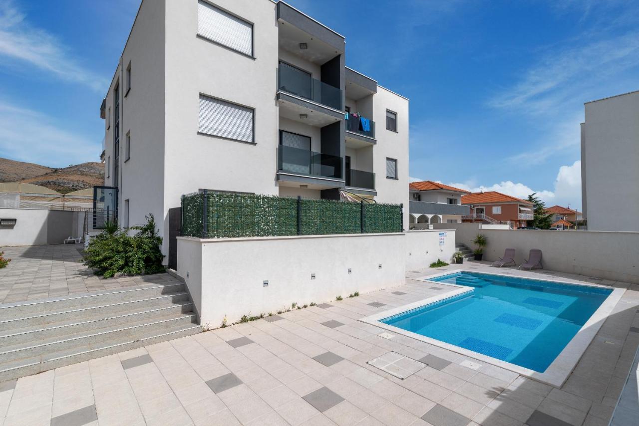 Apartman Lorena Trogir Exterior foto