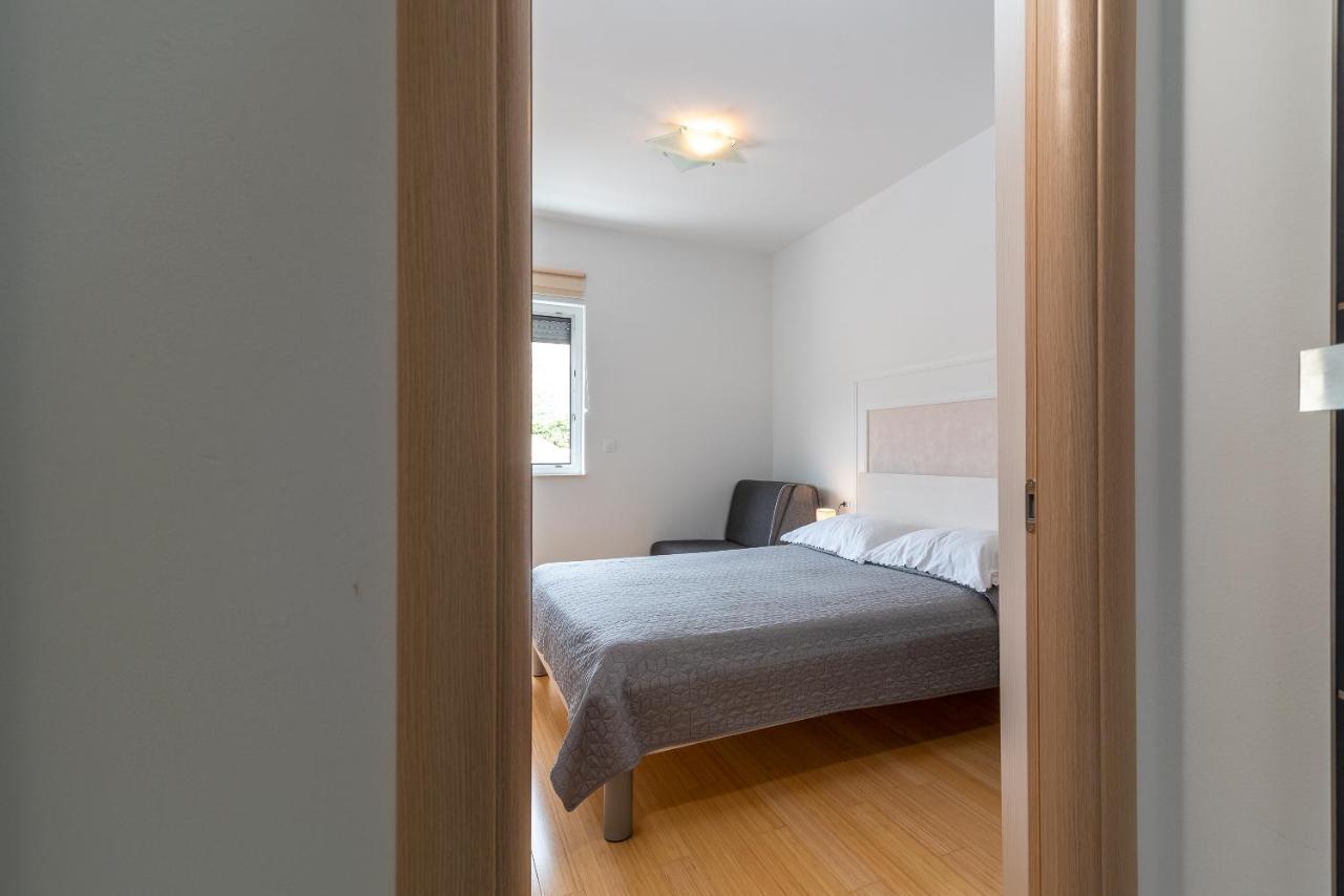 Apartman Lorena Trogir Exterior foto