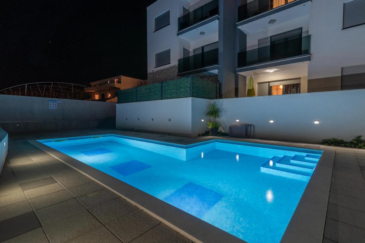 Apartman Lorena Trogir Exterior foto