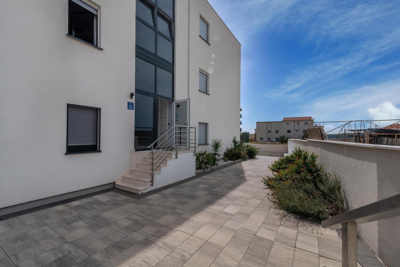Apartman Lorena Trogir Exterior foto